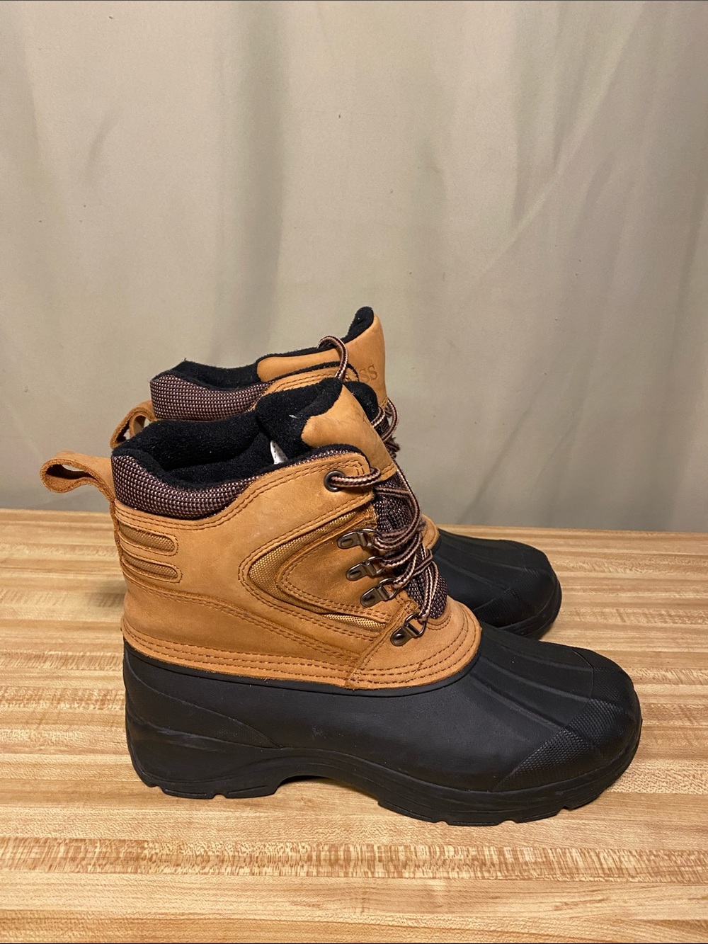 Vintage G.H. Bass Layson 1 Outdoor Boots  Mens size 10M